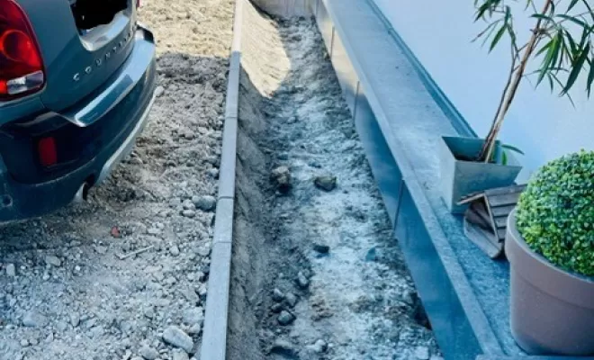 Travaux de terrassement d'une cour d'un particulier à Yvoire par l'entreprise SEILLER TP, Thonon-les-Bains, Seiller TP