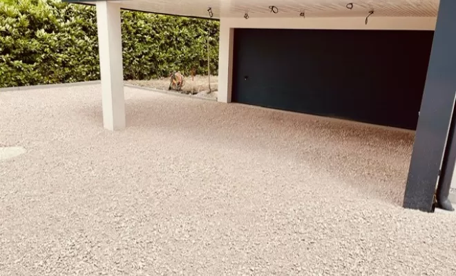 Travaux de terrassement d'une cour d'un particulier à Yvoire, Thonon-les-Bains, Seiller TP