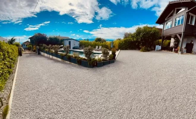 Terrassement d'une cour chez un particulier à EXCENEVEX, Thonon-les-Bains, Seiller TP