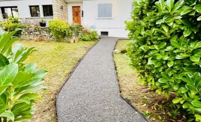 Terrassement, création de chemin d'accès piéton, terrassement de la cour intégrale d'une maison privée, Thonon-les-Bains, Seiller TP